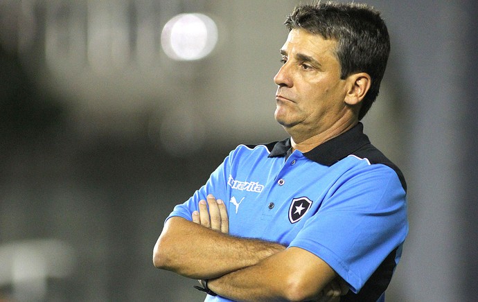 Eduardo Hungaro jogo Botafogo e Madureira (Foto: Vitor Silva / SS Press) Eduardo Hungaro jogo Botafogo e Madureira (Foto: Vitor Silva / SS Press)
