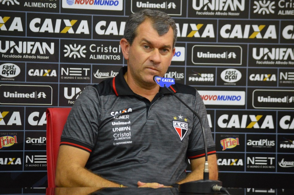 Cláudio Tencati lamenta postura ruim do Atlético-GO contra ...