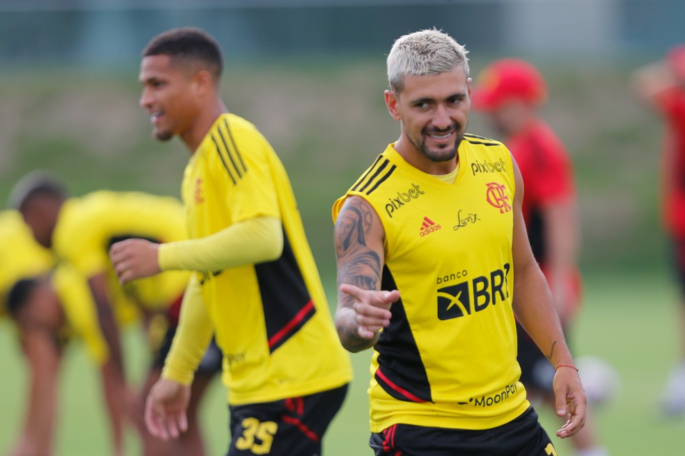Arrascaeta voltou a treinar pelo Flamengo nesta terça-feira — Foto: Gilvan de Souza/Flamengo