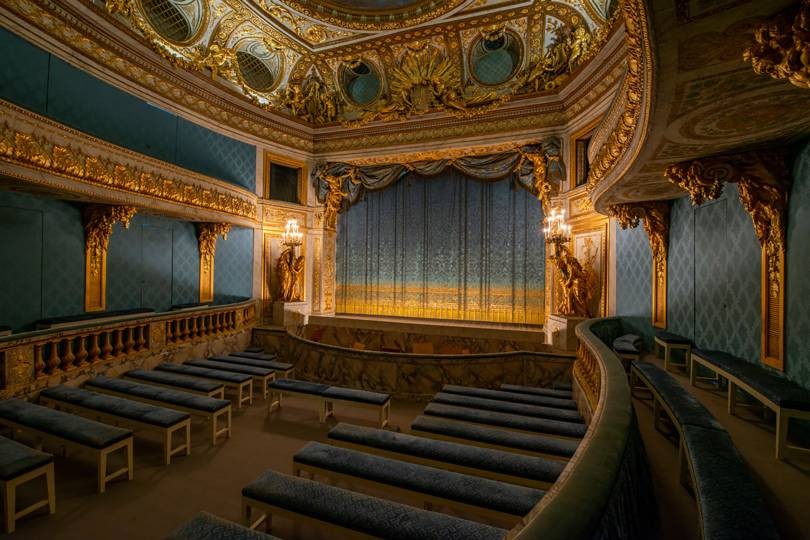 Teatro pessoal de Maria Antonieta,  construído em 1778, está sendo restaurado (Foto: Reprodução/Twitter (@cversailles))
