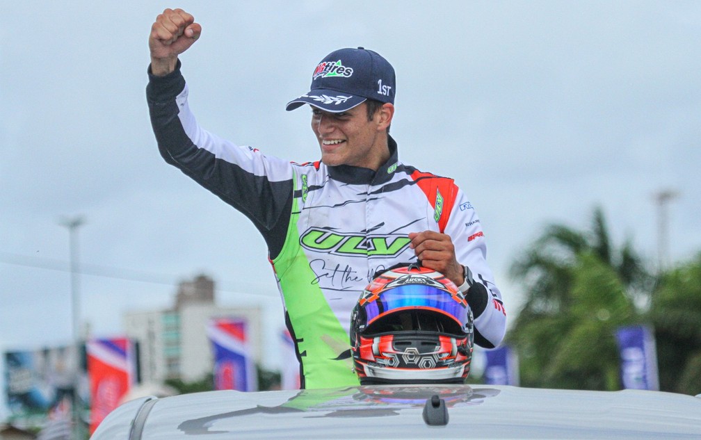 Matheus Morgatto foi o campeão da Graduados A no Kartódromo Beto Carrero — Foto: Jackson de Souza