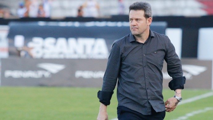 Argel - SANTA CRUZ x INTER (Foto: Agência Estado)