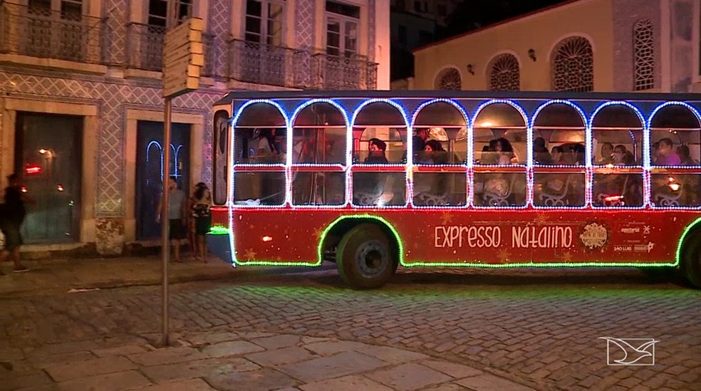 Passeio pelo Expresso Natalino encanta turistas no Centro Histórico de São  Luís | Maranhão | G1