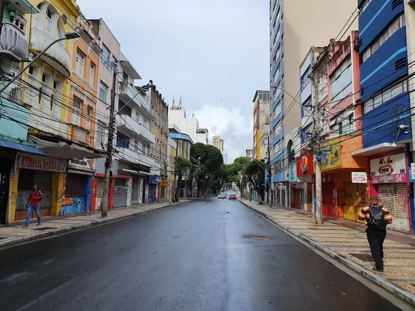 Após suspensão de funcionamento por causa da Covid-19, comércio de rua de  Salvador amanhece fechado | Bahia | G1