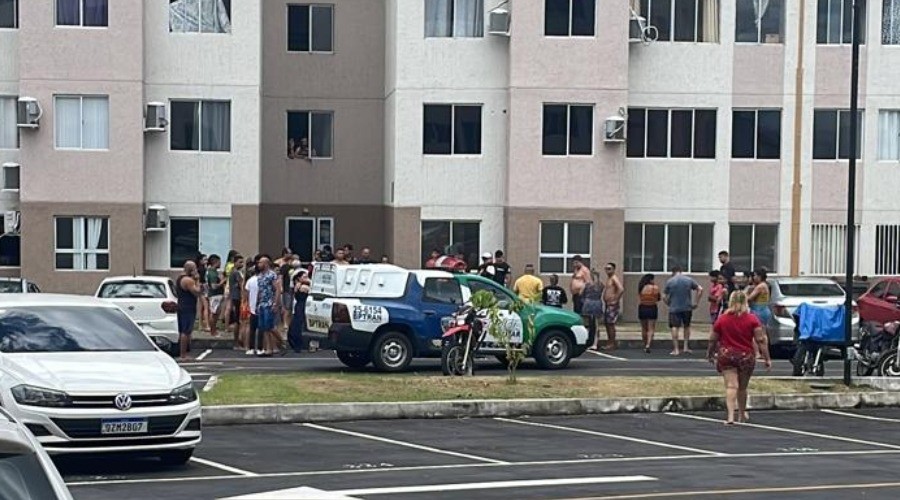 Homem é morto com mais de 15 tiros dentro de condomínio em Manaus