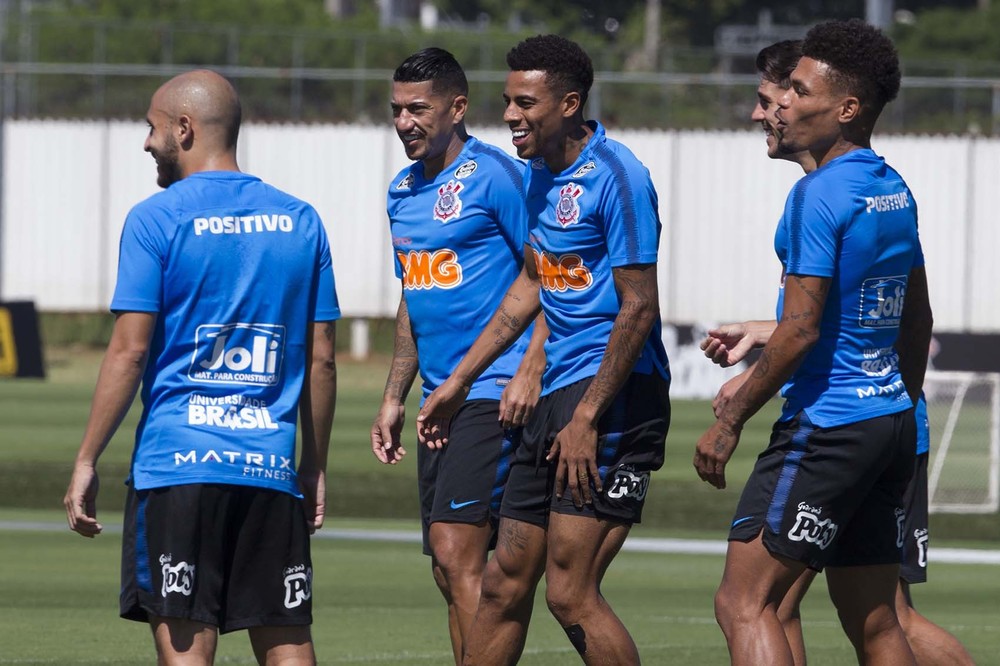 Ralf volta a ser relacionado pelo técnico Fábio Carille; veja a lista para o embate contra o Botafogo