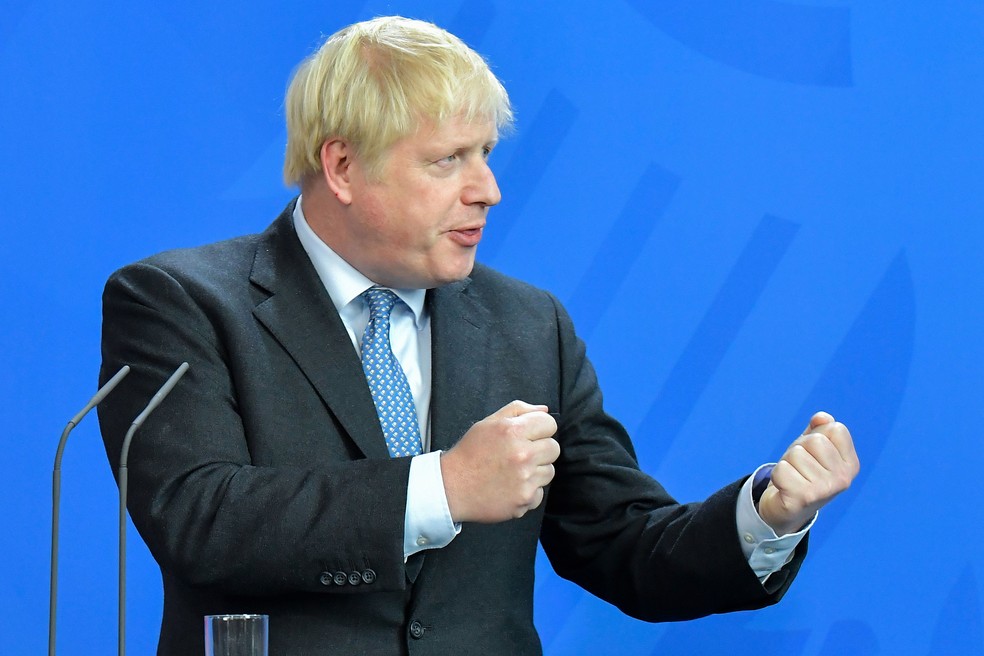 Primeiro-ministro britÃ¢nico, Boris Johnson, participa de entrevista coletiva em Berlim, na Alemanha, na quarta-feira (21)  â?? Foto: Tobias Schwarz / AFP