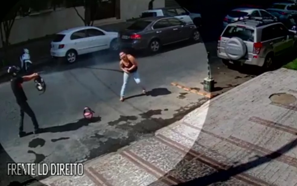 Doméstica Aleudiane Coimbra de Sousa foi baleada após sair do trabalho (Foto: Reprodução/TV Anhanguera)