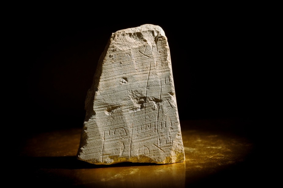 Em Jerusalém, arqueólogos descobriram um antigo recibo de 2 mil anos atrás, datado do período do Segundo Templo