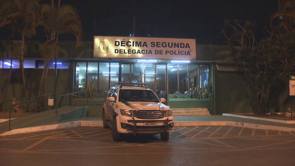 Crime contra sem-teto foi registrado na 12ª Delegacia de Polícia, no Distrito Federal — Foto: TV Globo/Reprodução