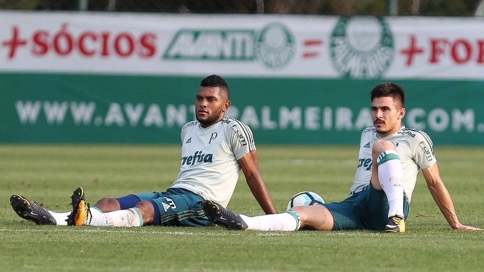 Palmeiras tem disputa acirrada por vaga no ataque