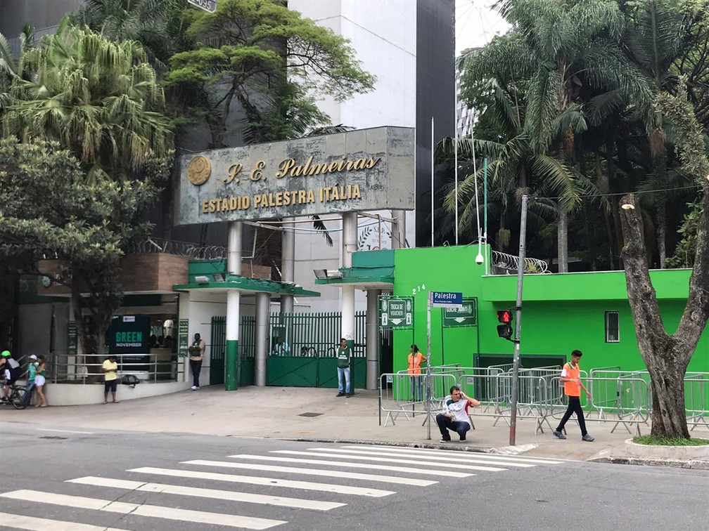 Palmeiras deve ter Mario Giannini como adversário de Leila Pereira na eleição presidencial