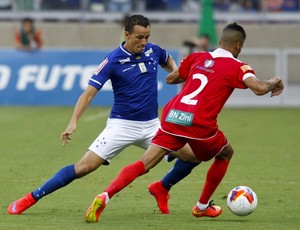 Damião lamenta falha na marcação  e muda foco para a Libertadores