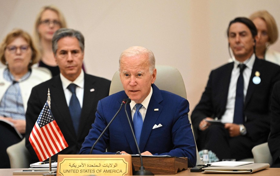 Joe Biden, presidente americano, falando durante a cúpula em Jedá, na costa do Mar Vermelho, na Arábia Saudita