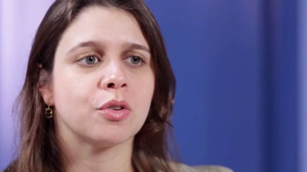 A economista Vivian Almeida, professora do Ibmec, diz que, sem reformas, a liberação de recursos do FGTS tem efeito limitado — Foto: Reprodução/Ibmec