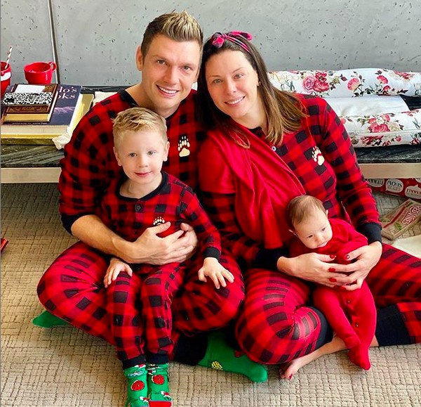 O músico Nick Carter com a esposa e os filhos (Foto: Instagram)