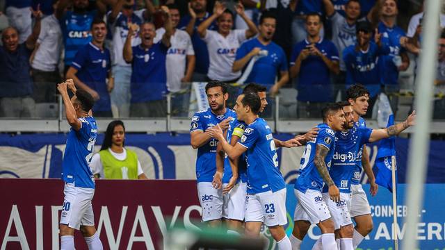 Jogo Cruzeiro x Huracán é reprogramado - CONMEBOL