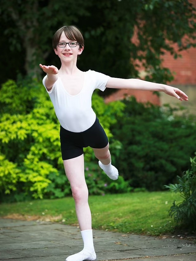 Toby Horton, de 11 anos, tem sido chamado de Billy Elliot da vida real (Foto: Reprodução Facebook)