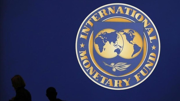 Logo do Fundo Monetário Internacional (FMI) visto em Tóquio (Foto: REUTERS/Kim Kyung-Hoon)