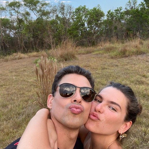 Casal Cauã e Mariana (Foto: Instagram/Reprodução)