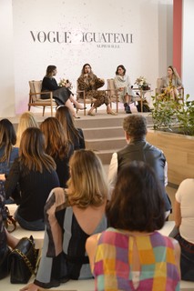 No talk, o time Vogue e a jornalista Maria Rita Alonso falaram sobre a cobertura das semanas de moda internacionais (Foto: João Sal)