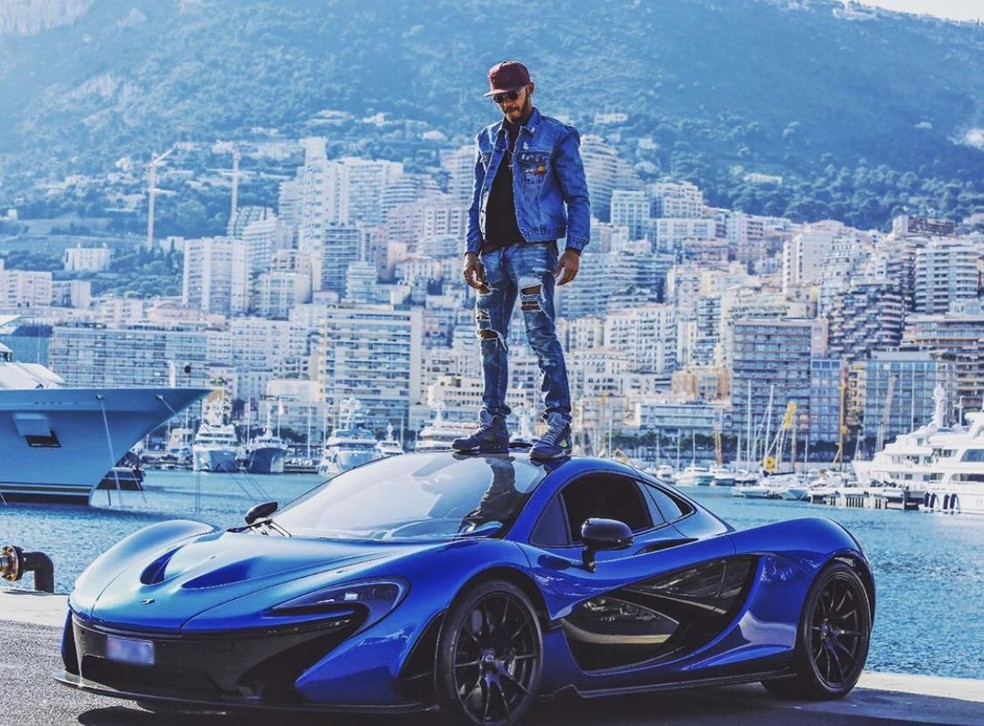 Híbrido McLaren P1 entrega 915 cv e 100 kgfm — Foto: Reprodução/Instagram 