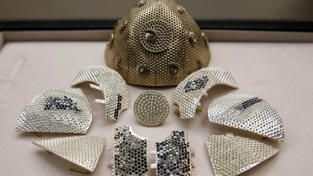 Máscara de luxo é vendida por US$ 1,5 milhões (Foto: divulgação)