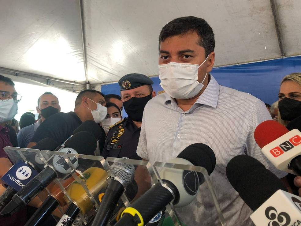 Governador do amazonas, Wilson Lima, em evento desta sexta-feira (22) — Foto: Matheus Castro/g1