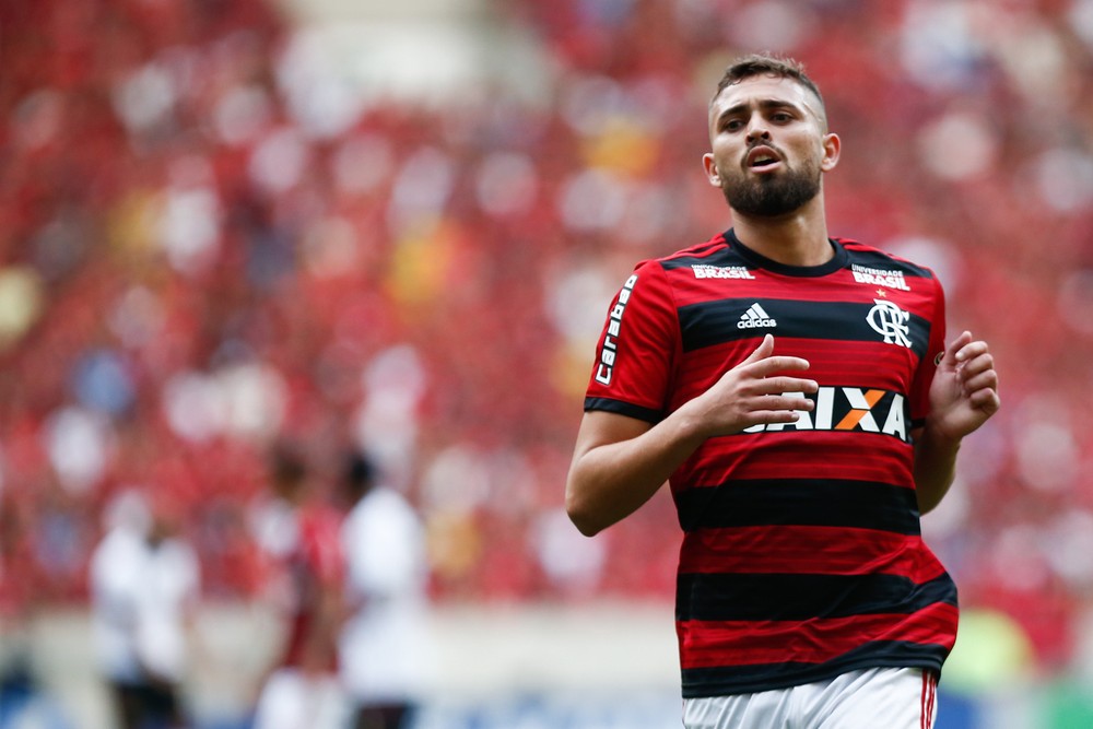 Flamengo aposta em elenco inteiro contra efeitos da maratona