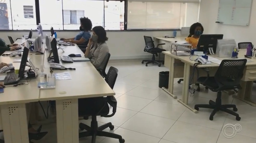 Empresas preveem aumento de contratações para o fim de ano na região de Jundiaí — Foto: Reprodução/TV TEM