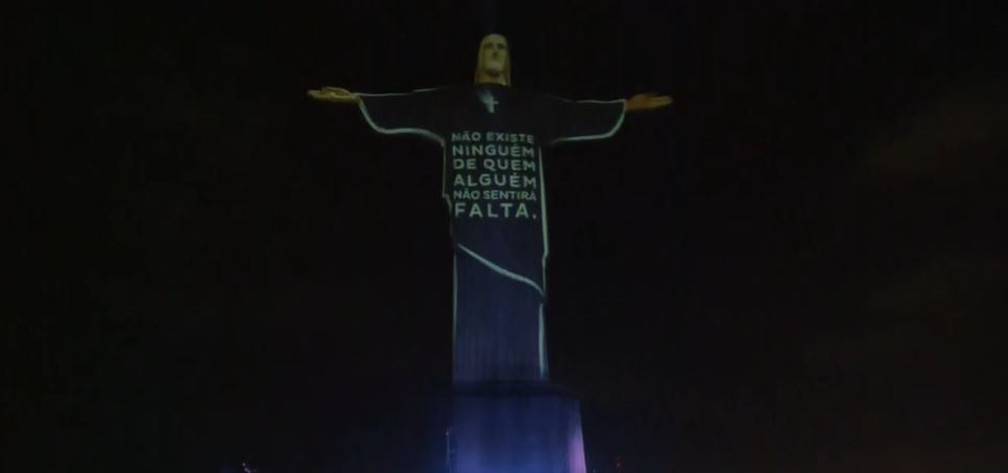 Vitimas Da Covid 19 Sao Homenageadas Com Projecao De Luz No Cristo Redentor Rio De Janeiro G1