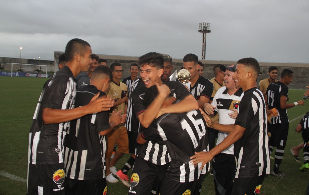 O Botafogo-PB é o atual bicampeão estadual na categoria Sub-19 (Foto: Cisco Nobre/GloboEsporte.com)