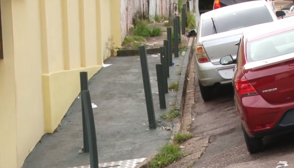 Associação denuncia uso indevido de trilhos históricos da Madeira-Mamoré em calçadas de Porto Velho — Foto: Rede Amazônica/Reprodução