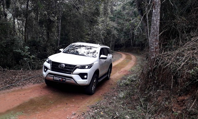 Toyota SW4 SRX 2023