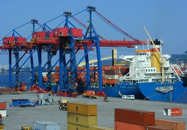 Companhia Docas do Estado de São Paulo administra o porto de Santos (Foto: Divulgação)
