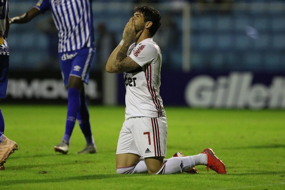 Alexandre Pato faz no São Paulo seu pior início em um clube; veja os números do atacante