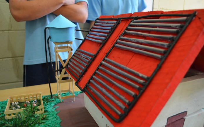 Internos da Fundação Casa de Batatais desenvolvem aquecedor solar com materiais recicláveis