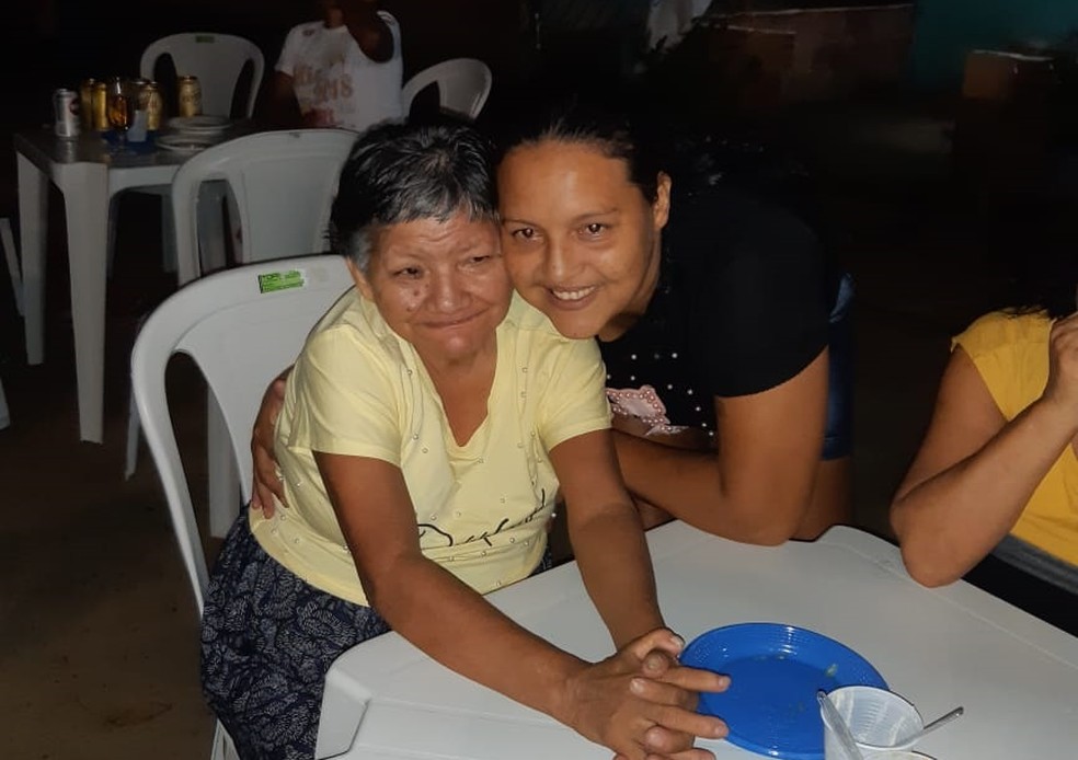 Idosa morre dentro de casa e família passa mais de um dia aguardando remoção pelo SOS Funeral em Manaus. — Foto: Divulgação