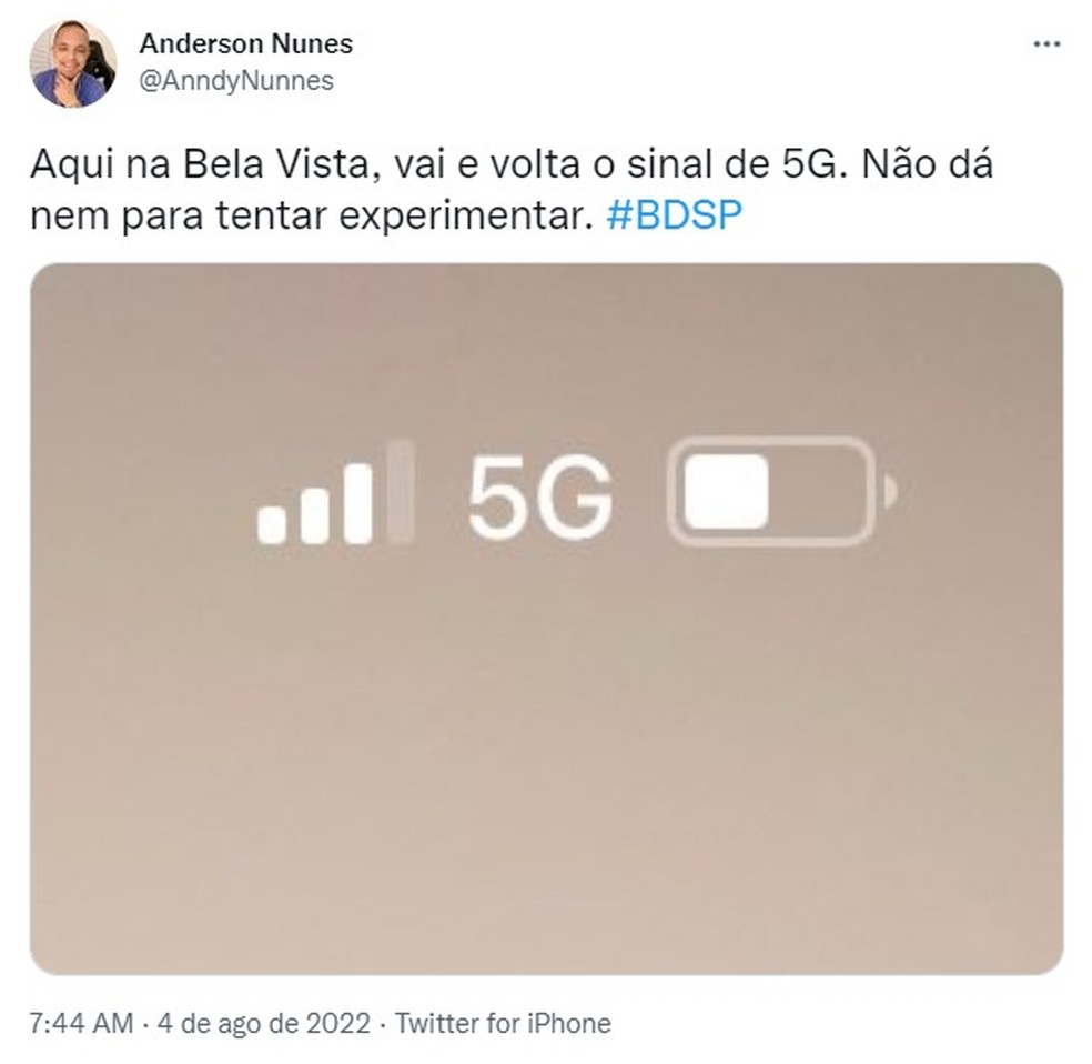 Usuário das redes sociais reclama do sinal 5G à cidade de São Paulo nesta quinta-feira (4) — Foto: Reprodução/Twitter