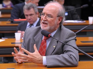 O ex-deputado Eduardo Azeredo (PSDB-MG), em comissão da Câmara (Foto: Alexandra Martins/Câmara)