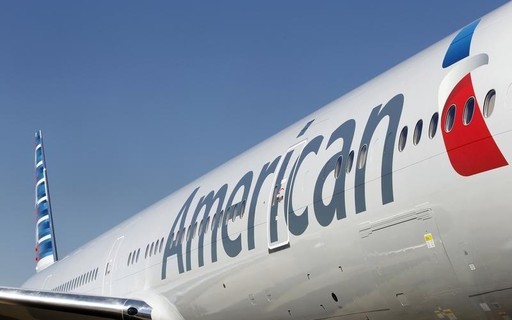 American Airlines prevê retorno de lucros com recuperação de