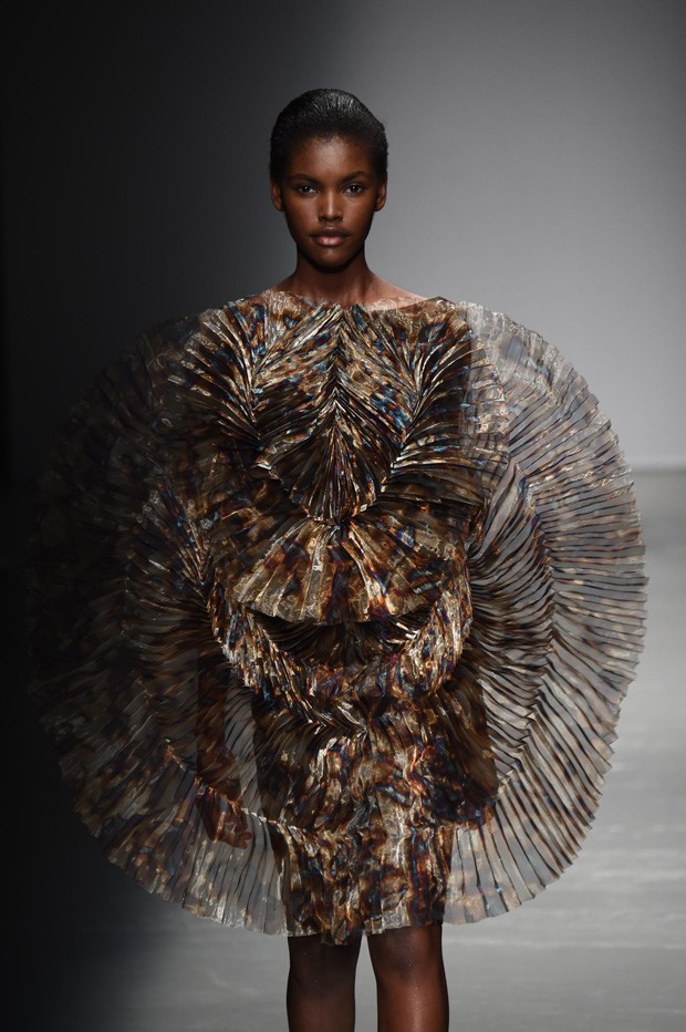 Iris van Herpen: Sorceress of style - Vogue | en