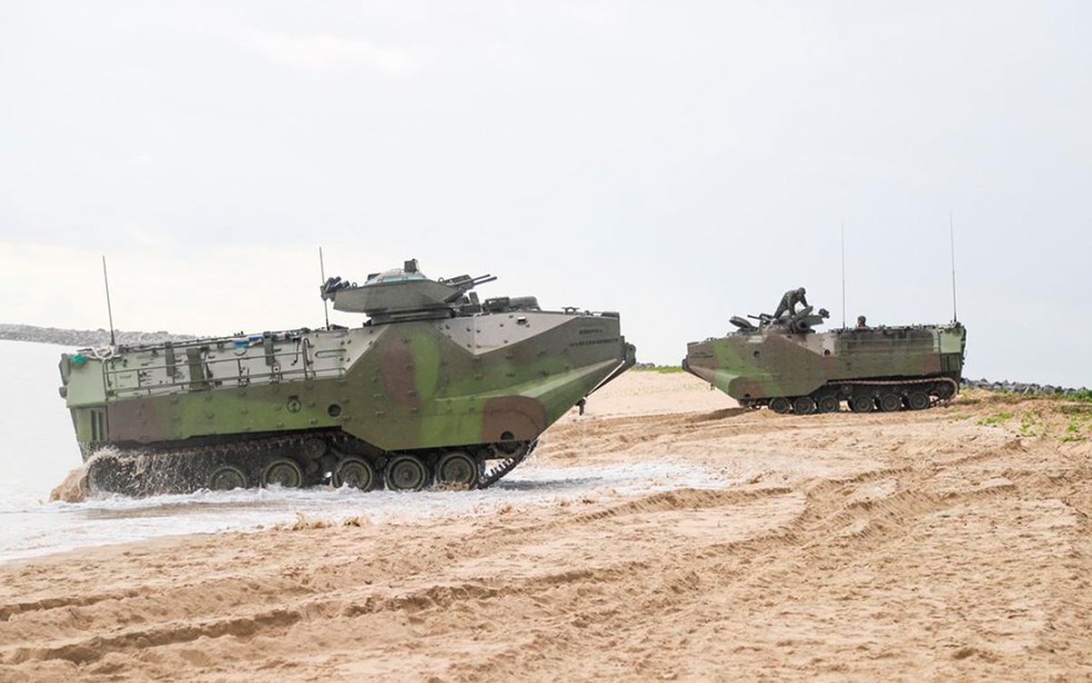 Veículos das forças armadas brasileira e francesa foram usados no exercício. — Foto: 1SG (MO) P Johson/Divulgação