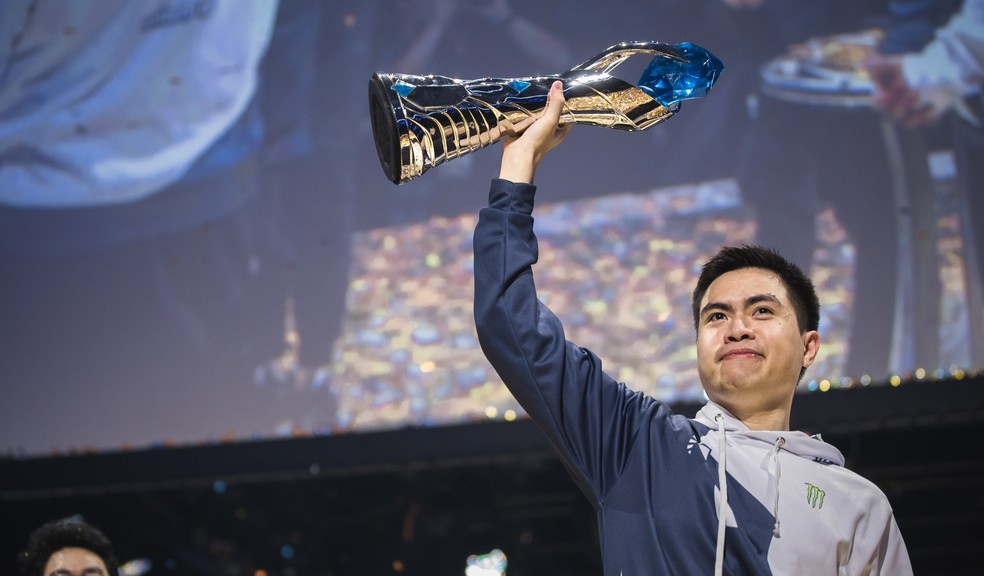 Xmithie foi eleito o MVP da final (Foto: Reprodução/Riot Games)