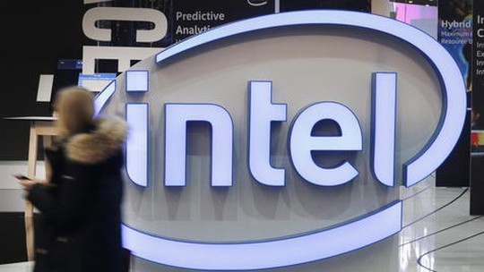 Intel tem desempenho abaixo do esperado e presidente diz que empresa "tropeçou"
