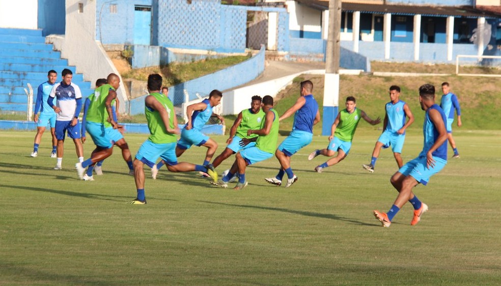 CSA segue se preparando para a estreia no Campeonato Alagoano — Foto: Denison Roma/GloboEsporte.com