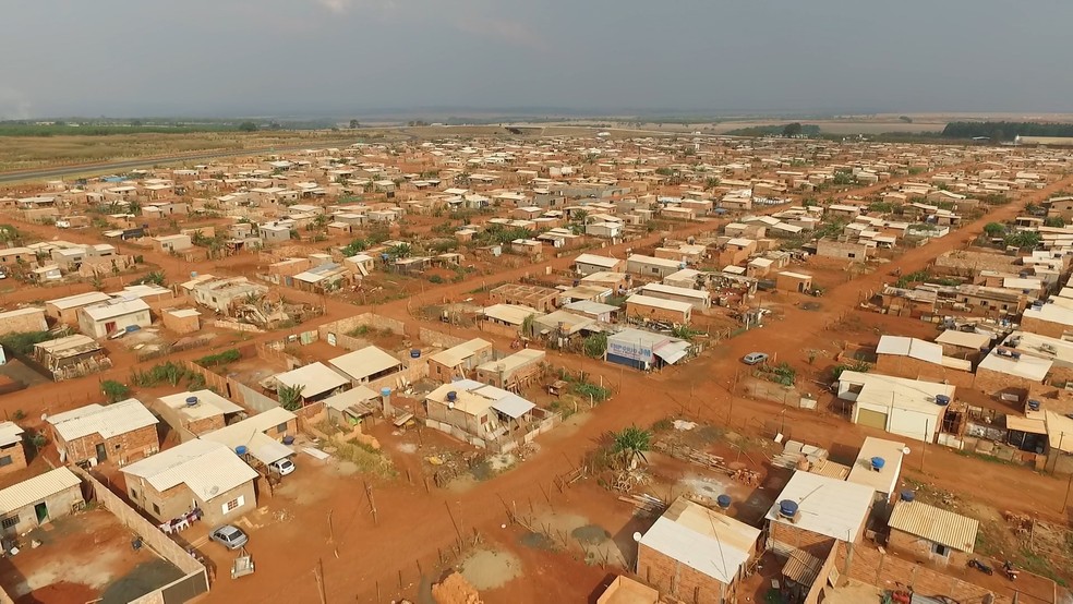 Governo De Mg Recebe Oficialmente Terreno Do Assentamento Gloria Para Regularizacao Em Uberlandia Triangulo Mineiro G1 governo de mg recebe oficialmente