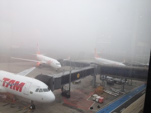 Aeroporto Salgado Filho fica fechado por neblina (Foto: Luciane Kohlmann/RBS TV)