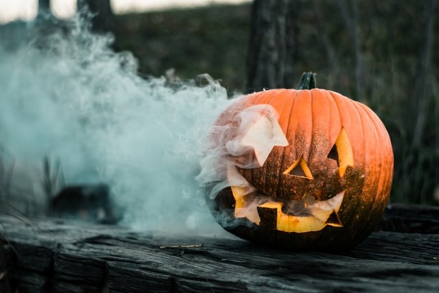 Halloween (Foto: Unsphash/  Colton Sturgeon )