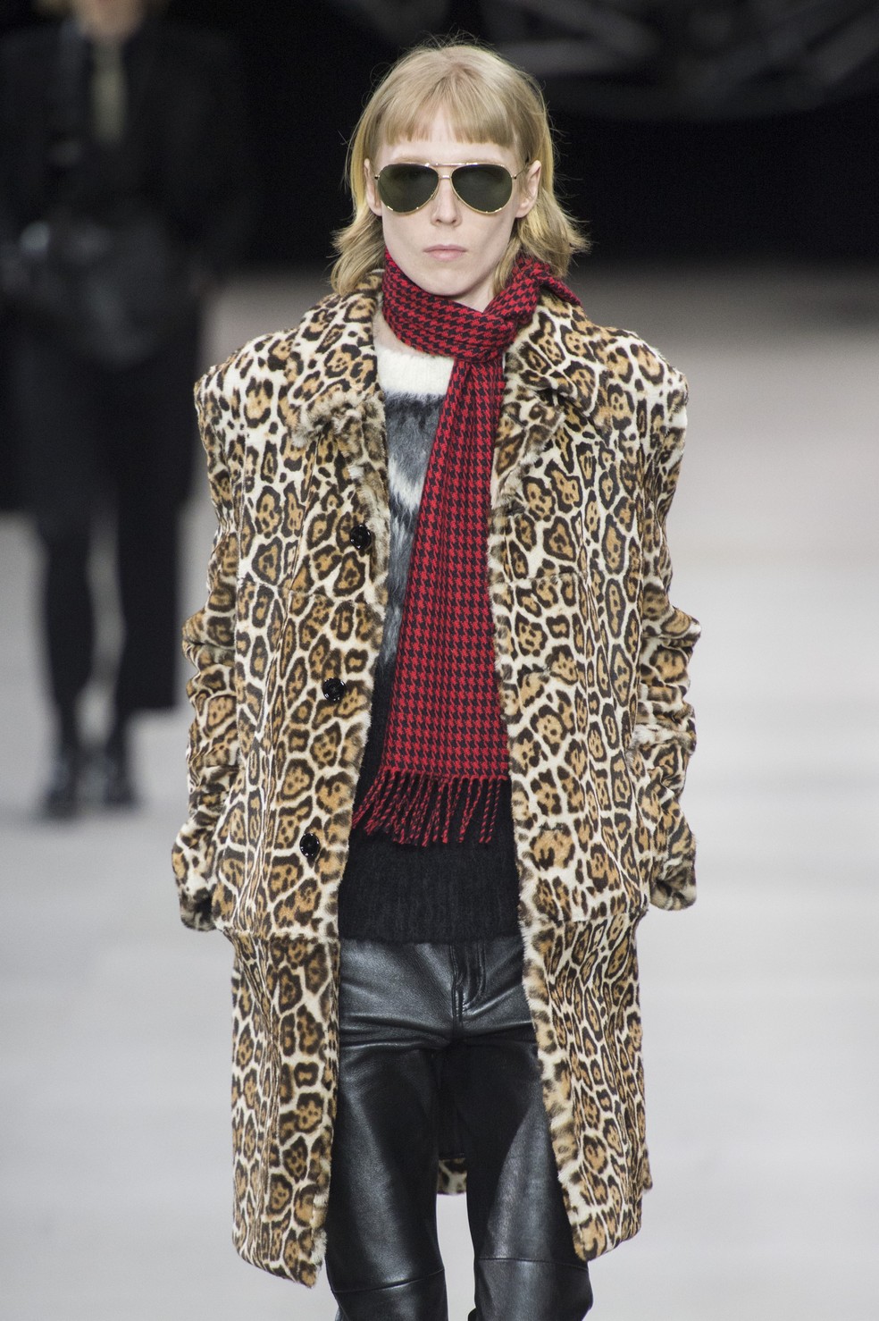 Roupa de sales onça 2019